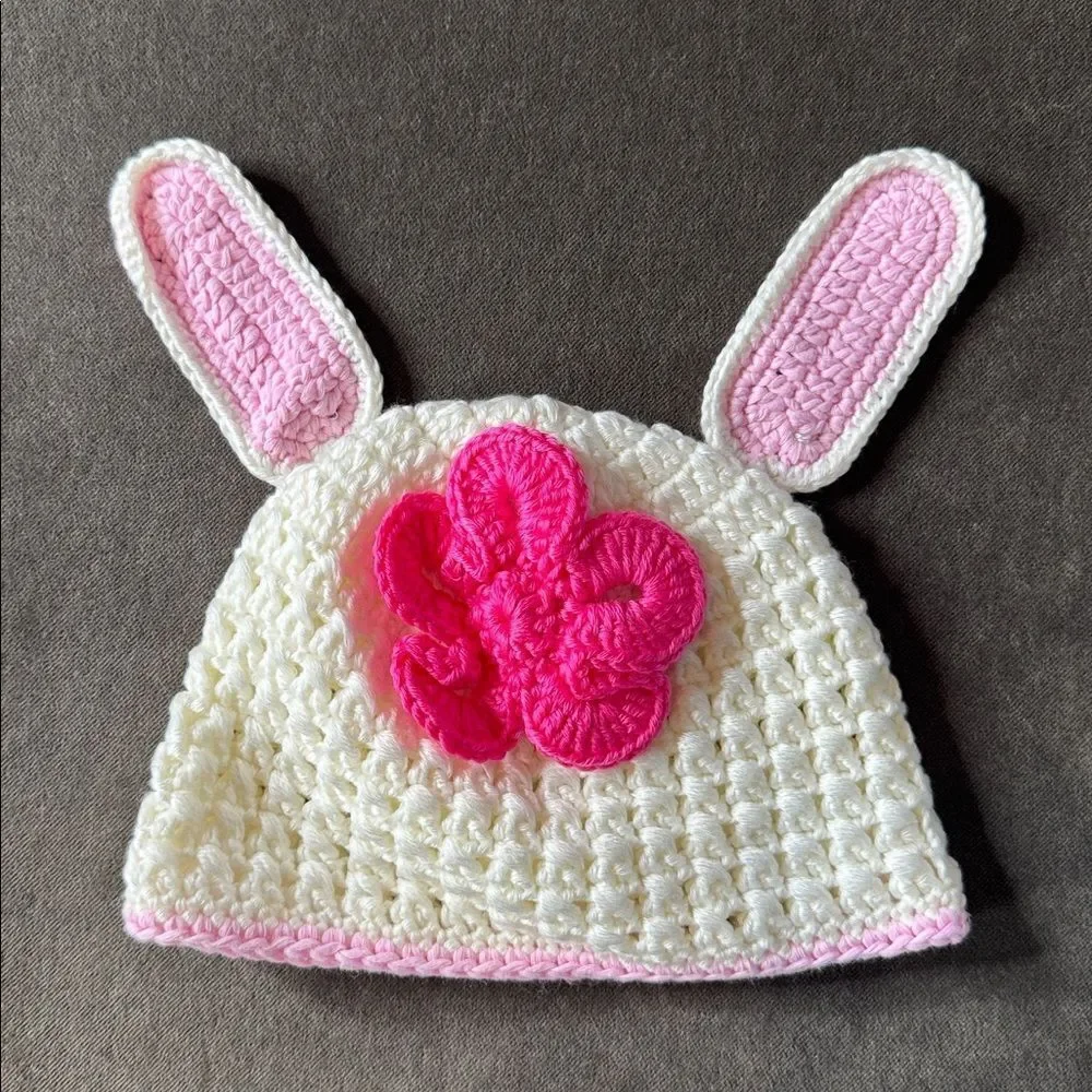 Daisy Baby Girls Crocheted Bunny Hat White Pink with Flower 6-12 months NEW
